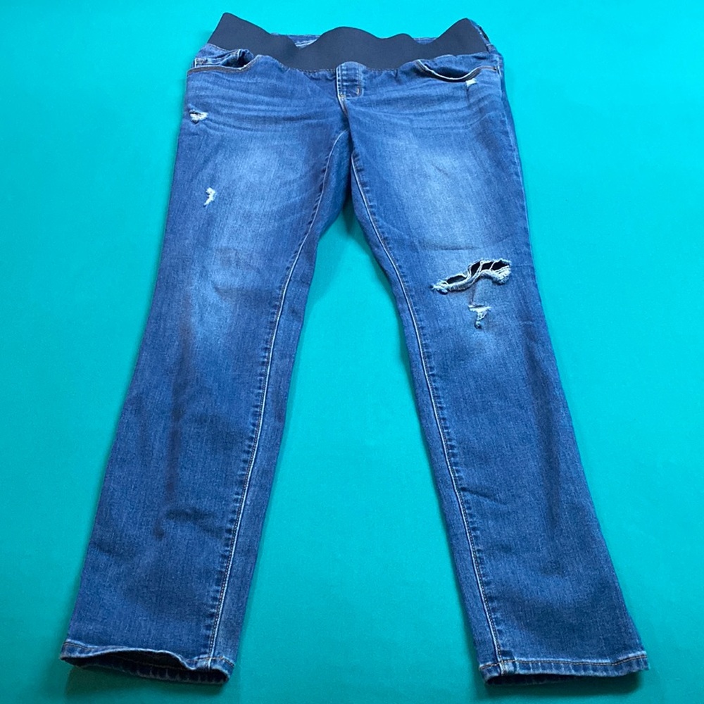 Old navy maternity jeans, size 10